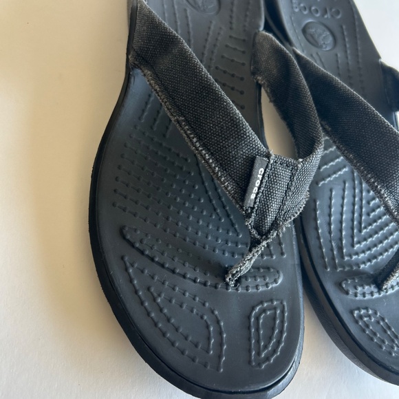 Men’s Crocs Black Canvas Rubber Flip Flops size 8 - Picture 7 of 14